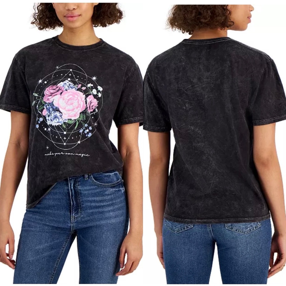 New Rebellious One Juniors' Cotton Roses Boyfriend Tee Xs